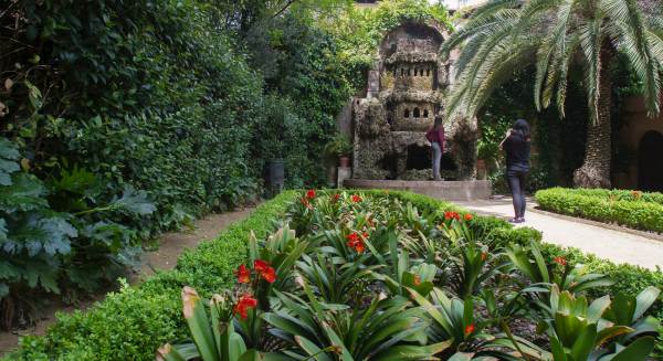 7 essential tips to stay hydrated in Barcelona in summer.