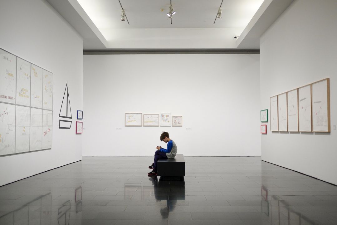 aaina-sharma-nqj3ncOPS0g-unsplash Barcelona art gallery